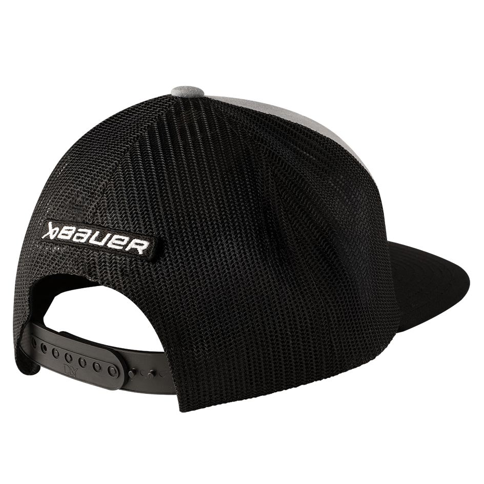 Bauer Flat Brim 2 Tone Snapback Senior S26