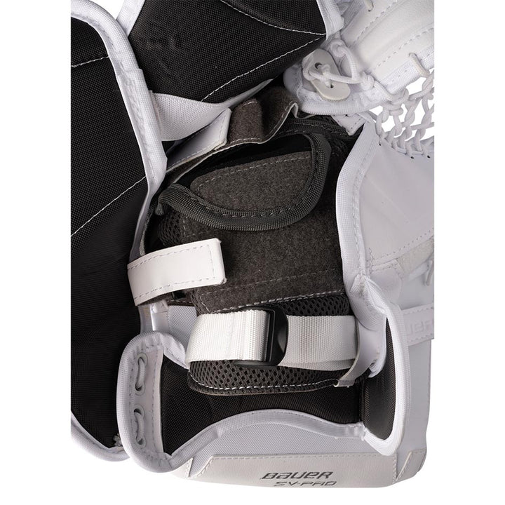 Bauer SV-90 Goalie Catch Glove Intermediate